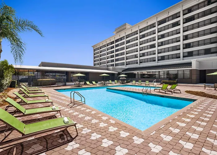 Doubletree By Hilton New Orleans AirportAirport Hotel